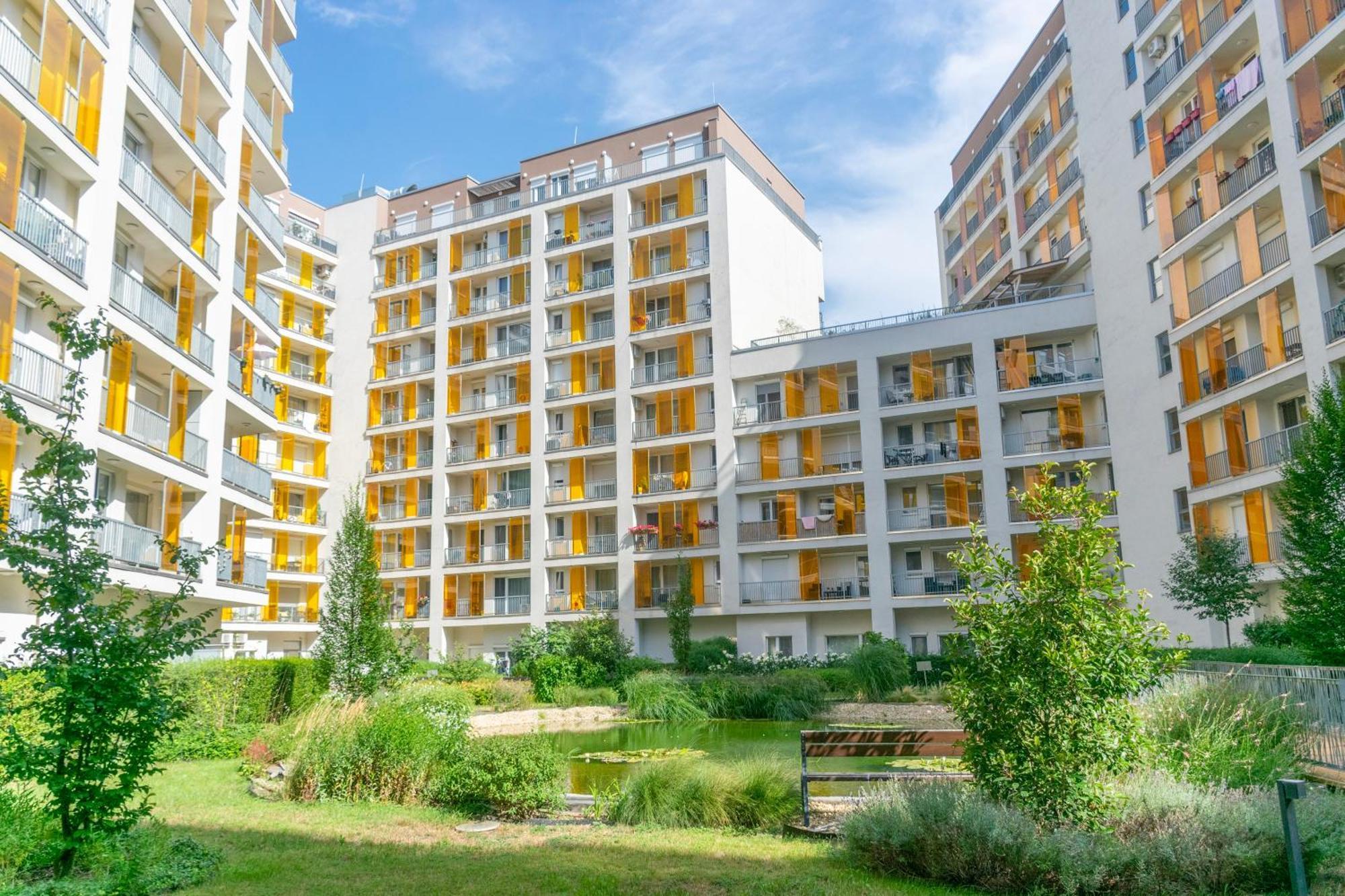 Apartment Dunapartman *